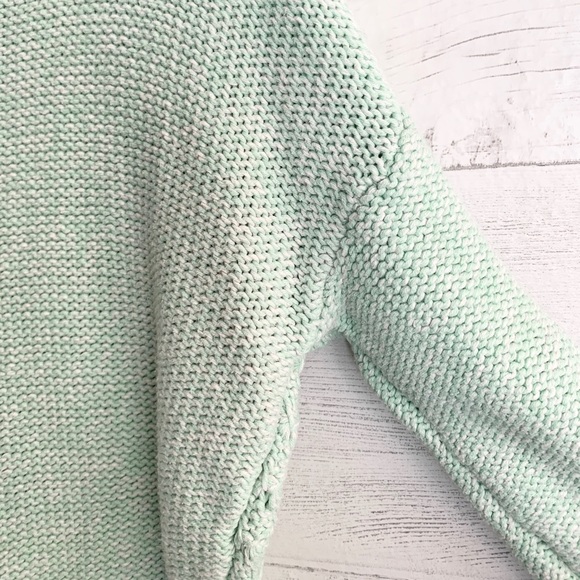 American Eagle Small Mint Sweater - Picture 9 of 13